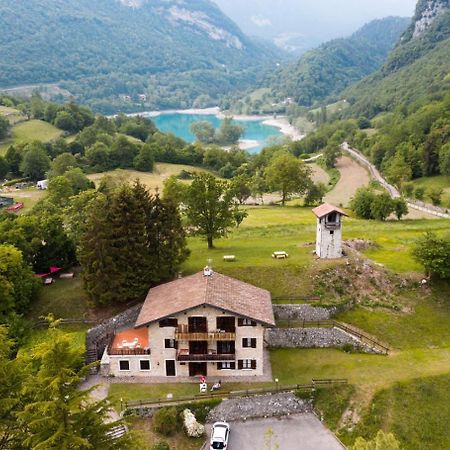 La Rustica Sul Lago Di Tenno Mansarda 외부 사진