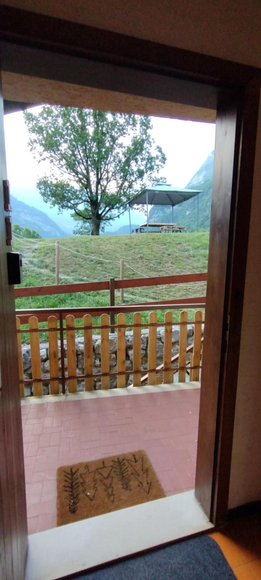 La Rustica Sul Lago Di Tenno Mansarda 외부 사진